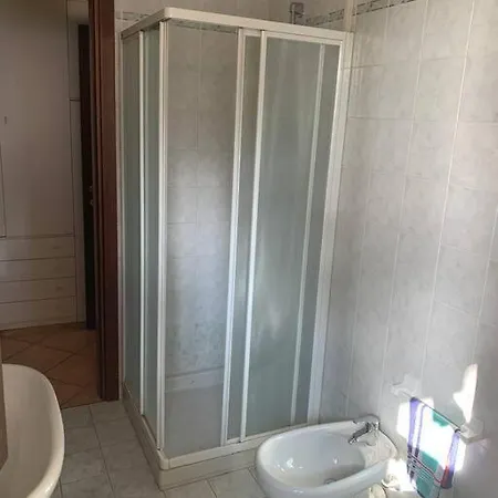 Apartment Con Piscina E Giardino Privati