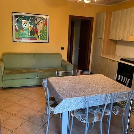 Con Piscina E Giardino Privati * بسكييرا ديل غاردا